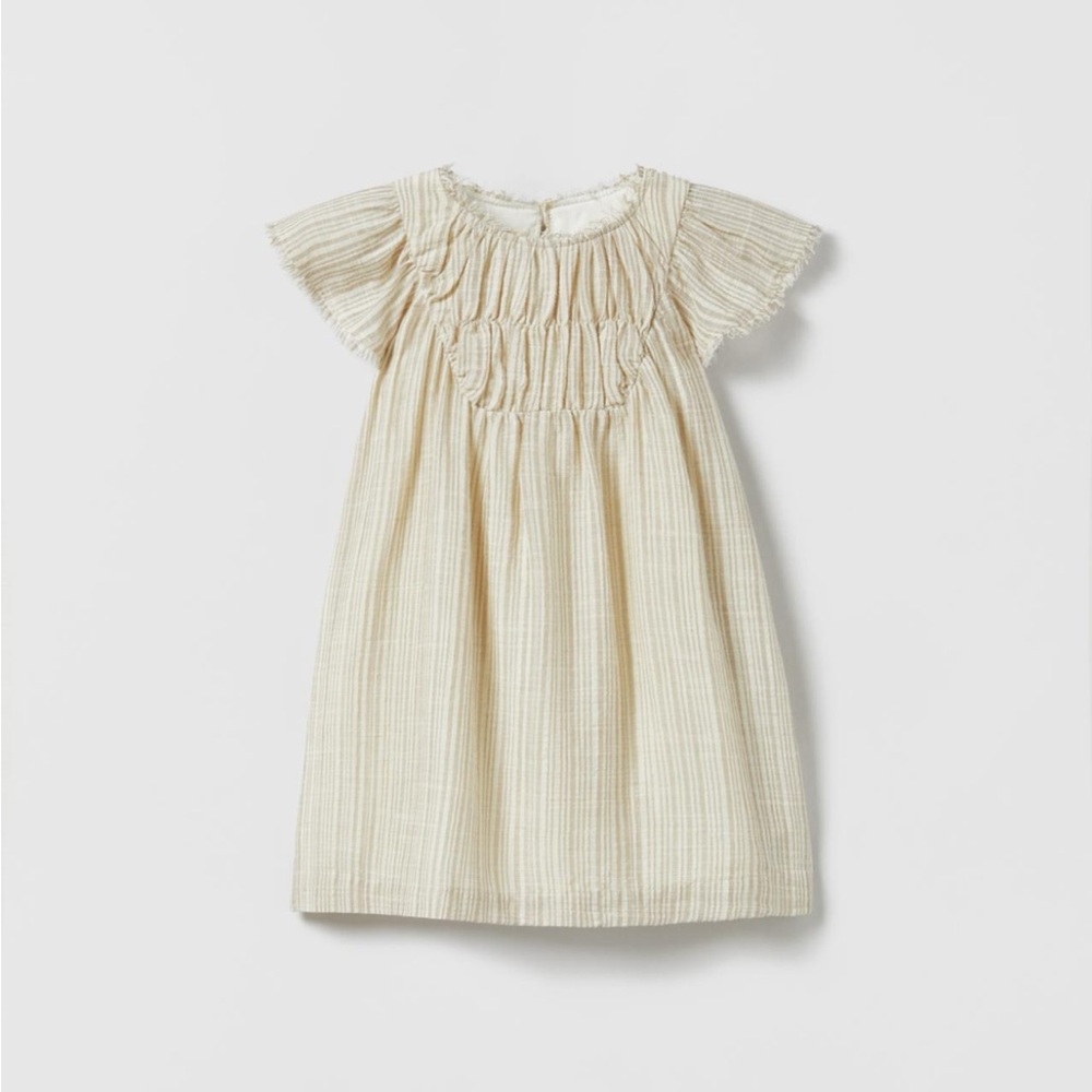 Zara Girls Cream Smocked Dress size 5-6